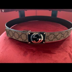 Authentic unisex Gucci reversible belt